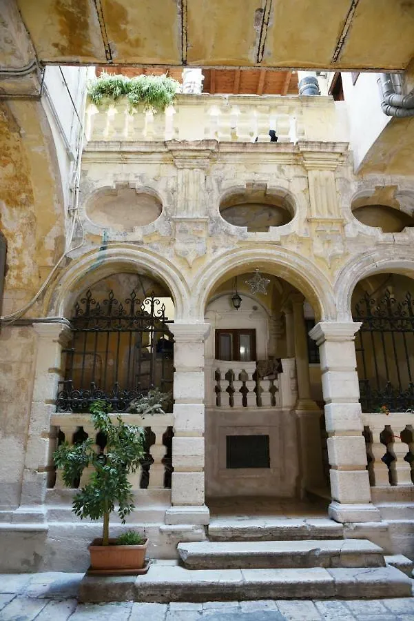 Sisters Residence Bari